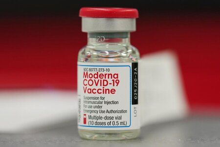 modernacovid19vial.jpg