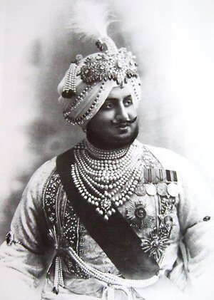 Maharajah Patiala Pearls.jpg
