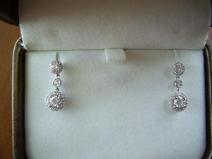 dangle earring box r1.jpg