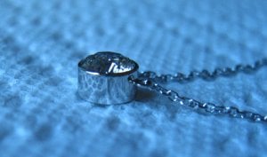 pendant j.jpg