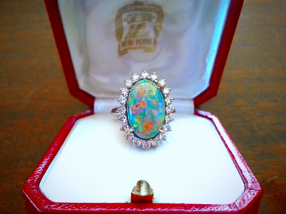 cartierblackopalincartierjewelrybox.png