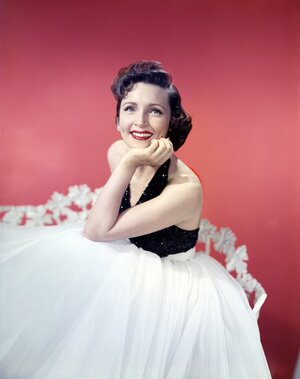 misc-color-airdate-september-22-1957-betty-white-news-photo-1578771042.jpg
