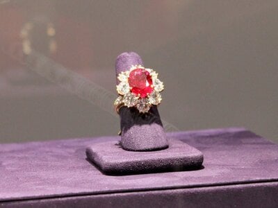 Pigeon-Blood-Ruby-Ring.jpg
