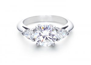 engagement_fancy_pearsides1.jpg