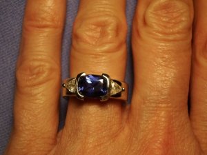 handshot4F12.jpg