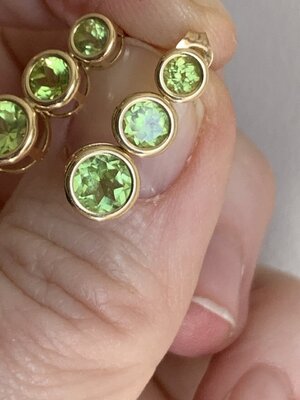 peridot earrings_2193.JPG peridot earrings_2193.JPG