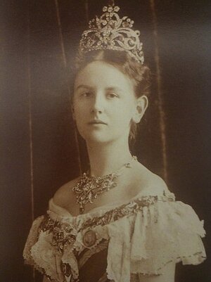 Wilhelmina-Queen-of-the-Netherlands_5d5c1db1043b1.jpg