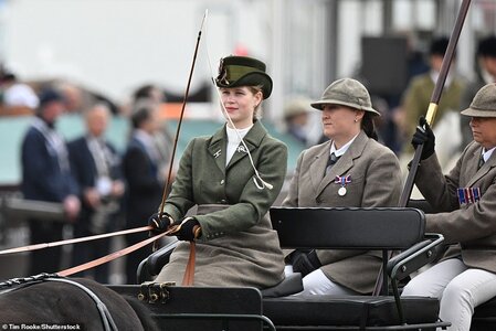 57773141-10812857-Lady_Louise_was_driving_the_Duke_of_Edinburgh_s_carriage_led_the-a-2_1652448...jpg