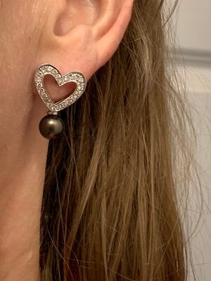 heart earrings_2418.JPG