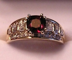 Moms Ring 003.JPG