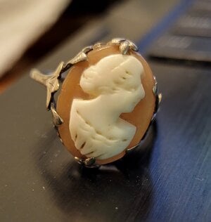 cameo ring.jpg