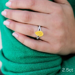2-59-ct-pear-in-trellis-pave-setting~2.jpg