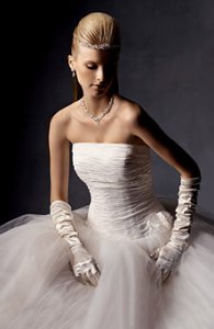 DRESSTHEDRESS!!!!OLEGCASSINI.jpg DRESSTHEDRESS!!!!OLEGCASSINI.jpg