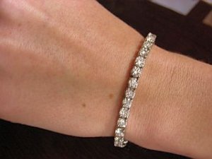 Jessica Tennis Bracelet 009.jpg