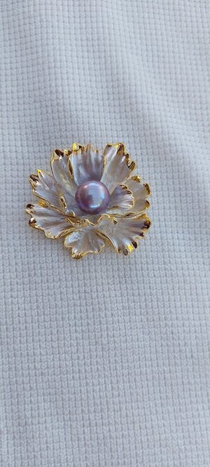 brooch.jpg