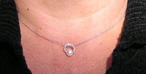 Angara-Pricescope-necklace 014.JPG