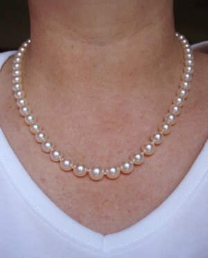 akoyas from consignment shop, 6.2-9mm.jpeg