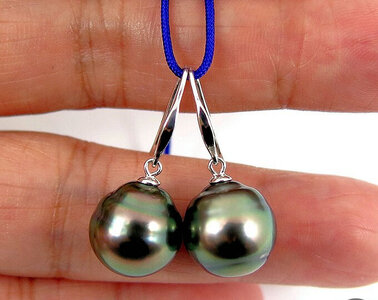 PS Peacock Tahitian Pearl Earrings.jpg PS Peacock Tahitian Pearl Earrings.jpg