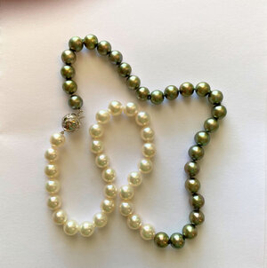 Akoya WB Necklace15.jpg