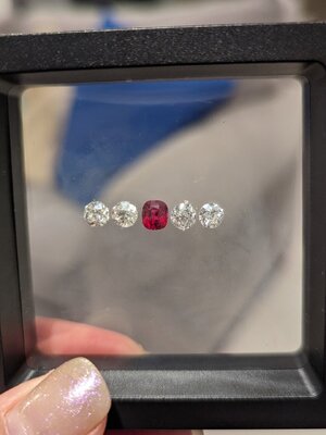 Chasiu Spinel 5-stone.jpg