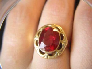 Ruby ring Garnet.jpg