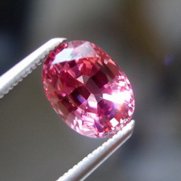 NSpinVividPinkBur 0.97ct. 12C.jpg
