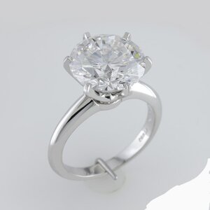 Vatche-6-Prong-Solitaire-Engagement-Ring-in-Platinum-from-Whiteflash_808044_82433_3q~2.jpg