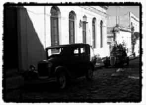 colonia car.jpg