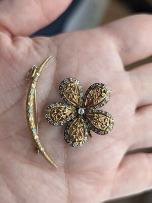 Krementz Brooches 1.jpg Krementz Brooches 1.jpg