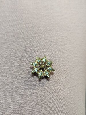 Krementz Snowflake 1.jpg
