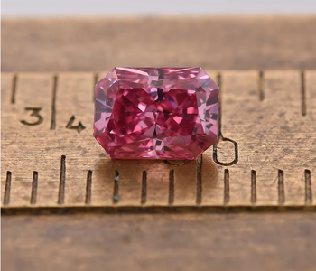 Screenshot 2024-05-14 at 12-14-12 0.33 carat Fancy Vivid Pink Diamond 2PP Radiant Shape VS1 Cl...png