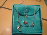 th_threebridesmaidsnecklaces10.jpg