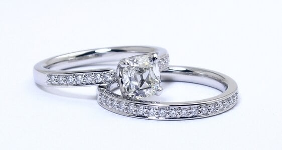 Dr Mohammad_Fancy Torchiere_wedding set_august Vintage cushion_1.01ct_sz7__031s.JPG
