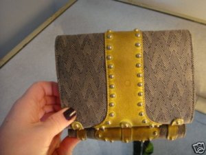 walletworndye1.jpg walletworndye1.jpg