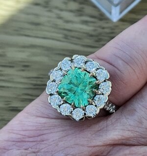 green sapphire 1.jpg green sapphire 1.jpg
