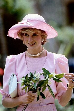 diana pearl twsited front.jpg