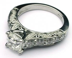 4057 E Ring.JPG