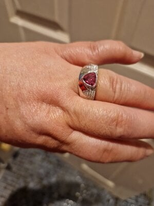Mahenge Ring 02.jpg Mahenge Ring 02.jpg