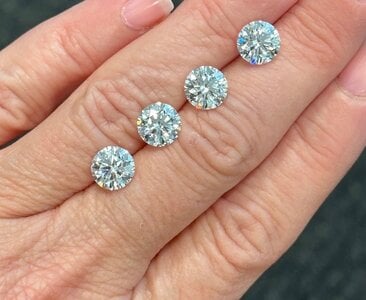 1.72ct E VVS1_1.80ct E VVS2_1.82ct F VVS2_1.84ct F VVS1_2.jpeg