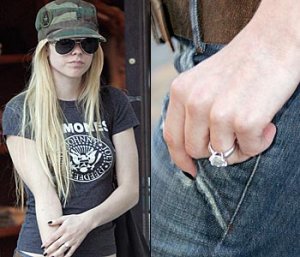 avrils-engagement-ring.jpg