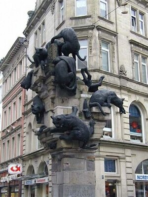 GERMANYCATS.jpeg