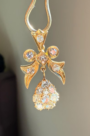 AntiqueDiamondDropPendant.png