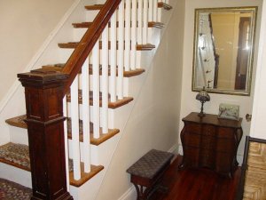 house stairs 980398.jpg