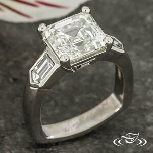 Green Lake Jewelry Works Angle 152021.jpg Green Lake Jewelry Works Angle 152021.jpg