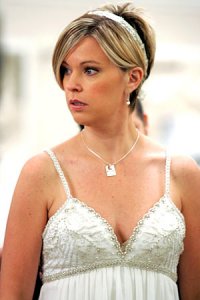 kate-gosselin-wedding-dress-photo-02.jpg