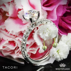 Tacori Classic Crescent Scalloped Millgrain Diamond Engagement Ring