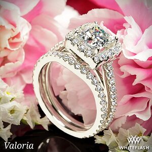 Media 'Valoria Amphora Diamond Wedding Set' in category 'Whiteflash'