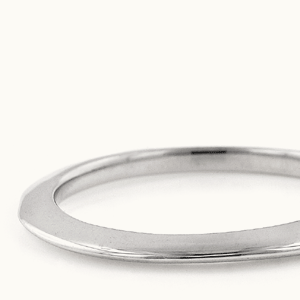 18kt White Gold "Knife Edge" Band by Amy Levine