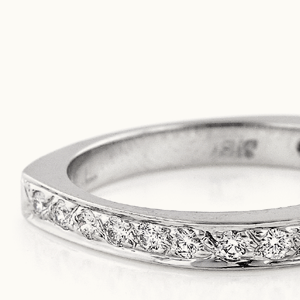 18kt White Gold "Triangle" Band by Amy Levine