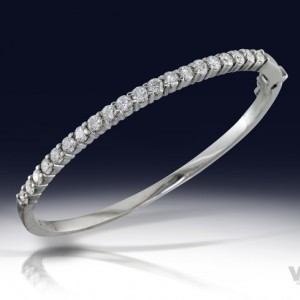 Wf Shared Prong Bangle